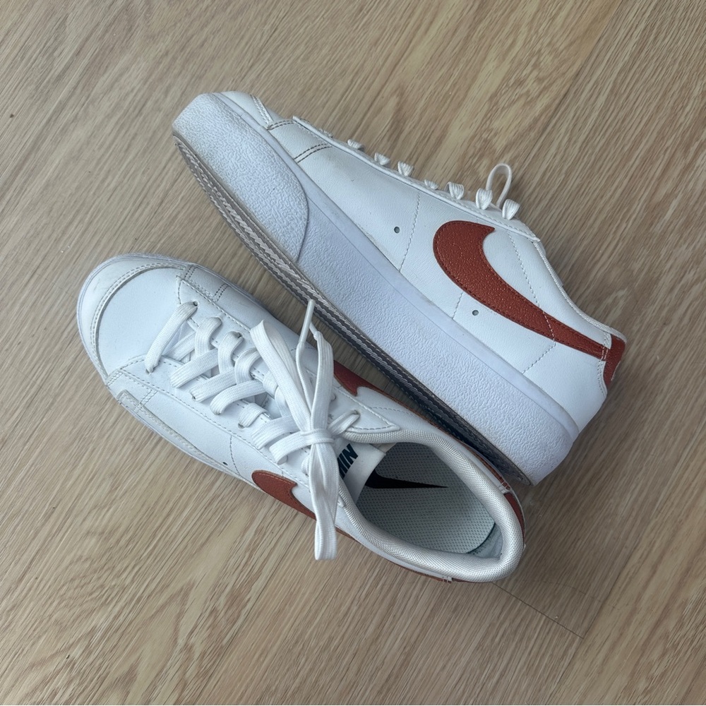 Nike White and Copper Women's Sneakers